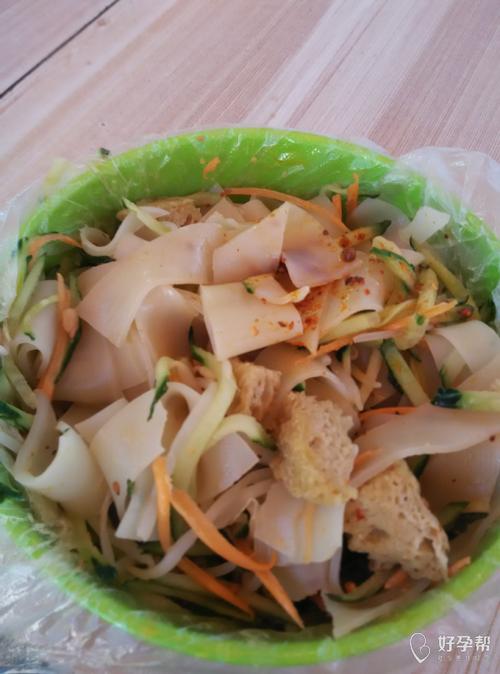 吃涼皮圖片,涼皮涼面圖片_大山谷圖庫(kù)