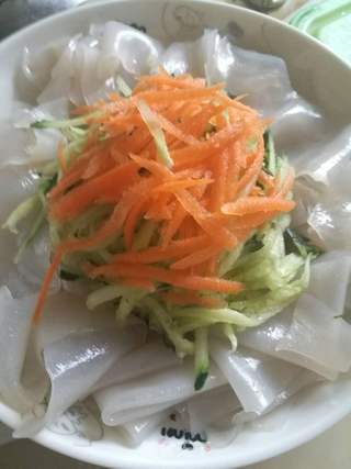 綠豆涼皮的做法 綠豆涼皮怎么做 珍珍0712的菜譜