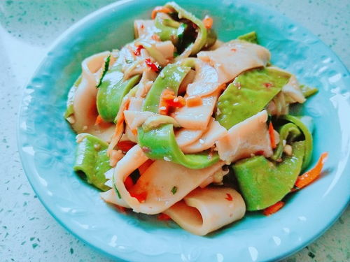 涼皮別再出去買了,在家就能做,純手工制作,涼爽筋道,太過(guò)癮了