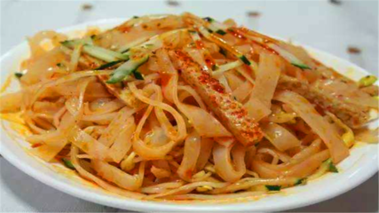 涼皮、面皮、搟面皮、米皮有何區(qū)別,很多人都不知道,你都吃過嗎