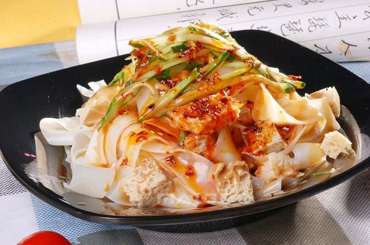 『涼面/牛筋面/涼皮』你們那里的啥樣子