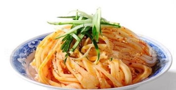 自創了一款秘制醬料,開發了一個涼皮新品種,說說小吃的創新