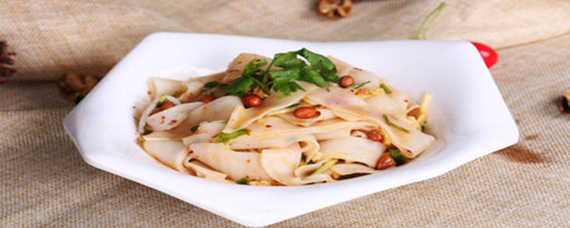 一整塊涼皮怎么切